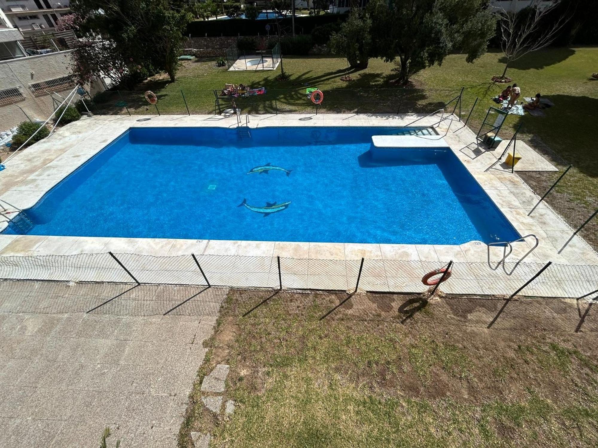 Piscina Terrazza Seaview Apartment Беналмадена Екстериор снимка